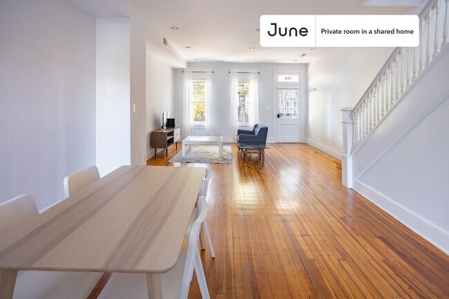 Room in Shared 3 bed/2.5 bath home in Trinidad