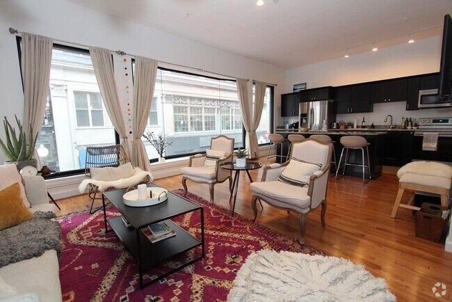 Building Photo - 48 Winter St Unit 2-1 Rental