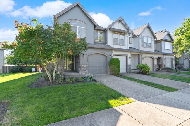 Photo - Bright Damascus Townhome with Fireplace, Garage & Private Patio