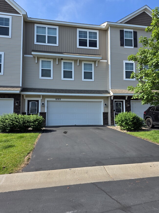 Building Photo - 8783 Granite Ln
