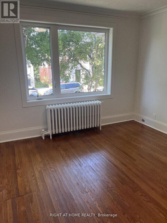 Photo - 55 Beresford Ave