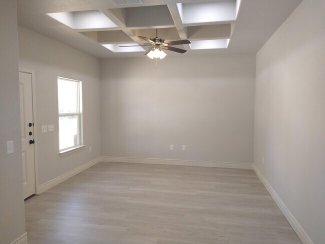 Photo - 1000 Wooded Holw Ct