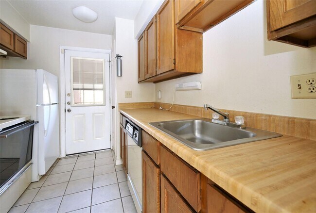 6202 Skyline Dr Unit 32