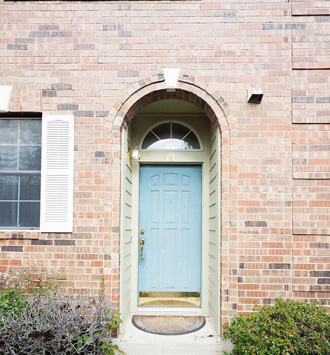 Photo - Two bedroom, 2.5 bath Gated Condo In North Austin