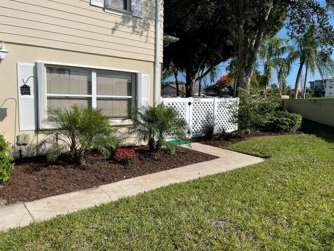 Photo - 8165 Andover Ct