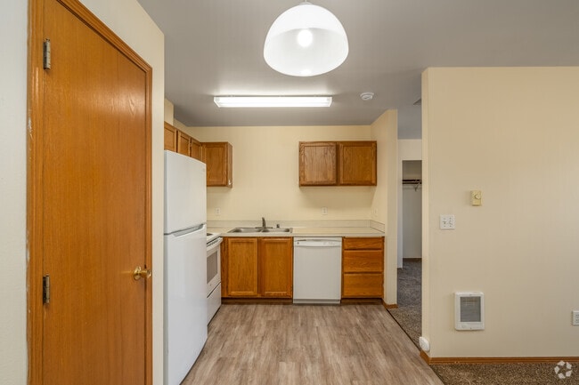 Studio - 440SF - Kitchen