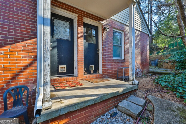 Photo - 487 Lakeshore Dr NE Unit 2