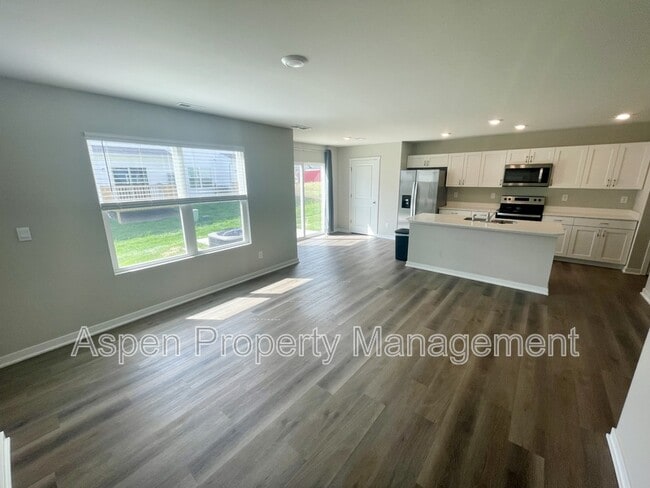 Photo - 577 N Kimberlite St