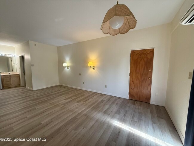 Photo - 2180 Country Club Dr Unit 201