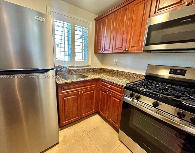 Photo - 14500 SW 88th Ave Unit 211