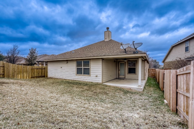 Photo - 1921 Autumn Run Ln