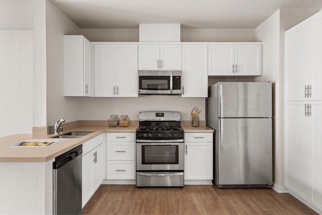 Building Photo - Sherman Circle Rental
