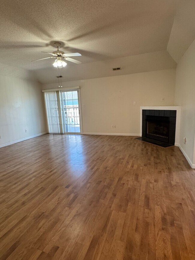 Photo - Not to be Missed on Heritage Square!