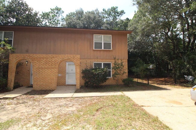 Photo - Updated Northeast Pensacola 3BR End-Unit Townhome Near UWF & Cordova Mall with Fresh Paint, New C...