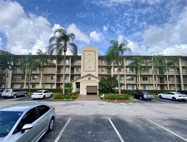 Photo - 1301 SW 142nd Ave Condo Unit 213H