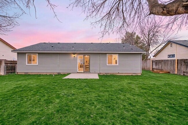 Photo - GREAT LOCATION - 3bd/2ba Home w/Room to Park Your Toys!