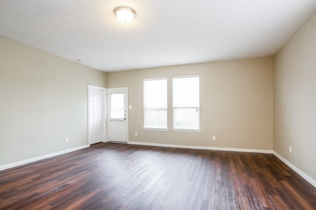 Photo - 1010 Doubletree Glen Dr