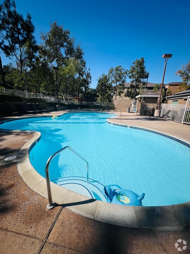 Building Photo - 2 bed 2 bath in Rancho Mission Trails Unit 153 Rental