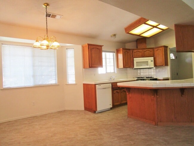 Photo - 3167 Aspen St