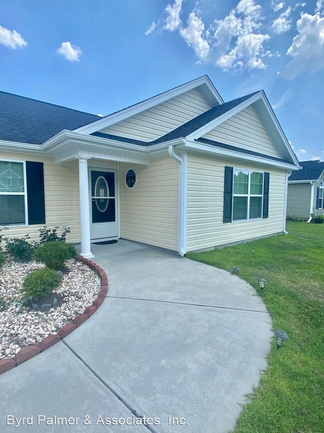 Photo - 4 br, 2 bath House - 307 Beulah Circle