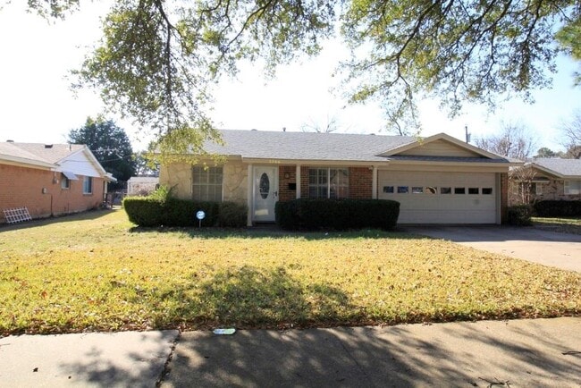 Photo - 3206 McCollum St Rental