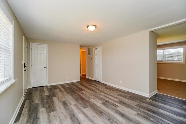 Photo - 357 Amesbury Dr