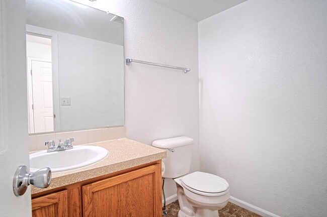 Photo - 1241 Saker Ct