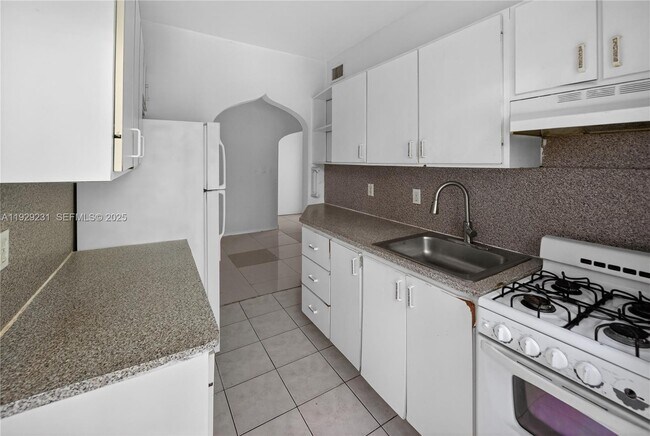 Photo - 1220 Marseille Dr Unit 5