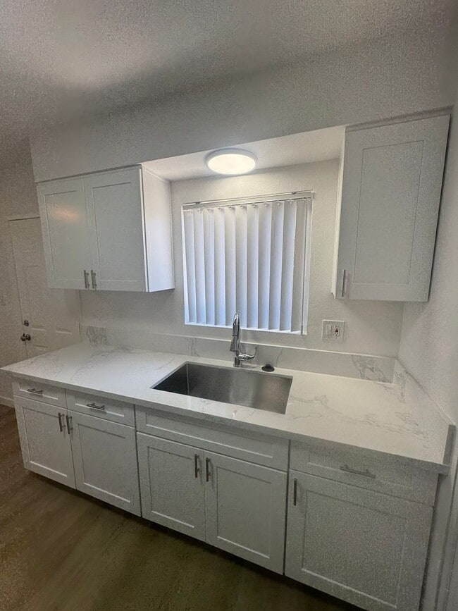 10541 Sycamore Ave Unit 10541
