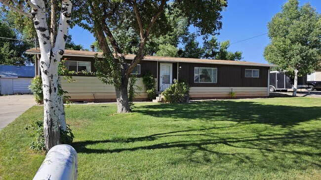 Photo - 143 W 300 S House