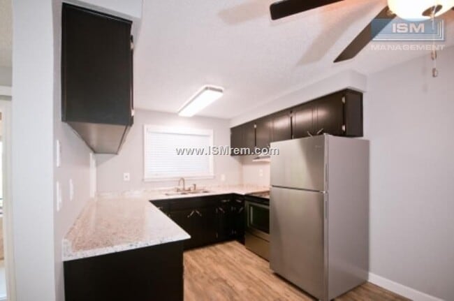 Photo - Riverview Condominiums