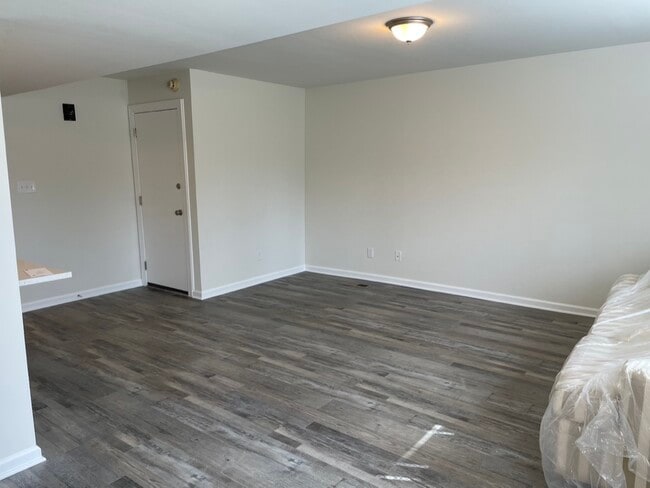 160 Rockleigh Dr Unit 160A