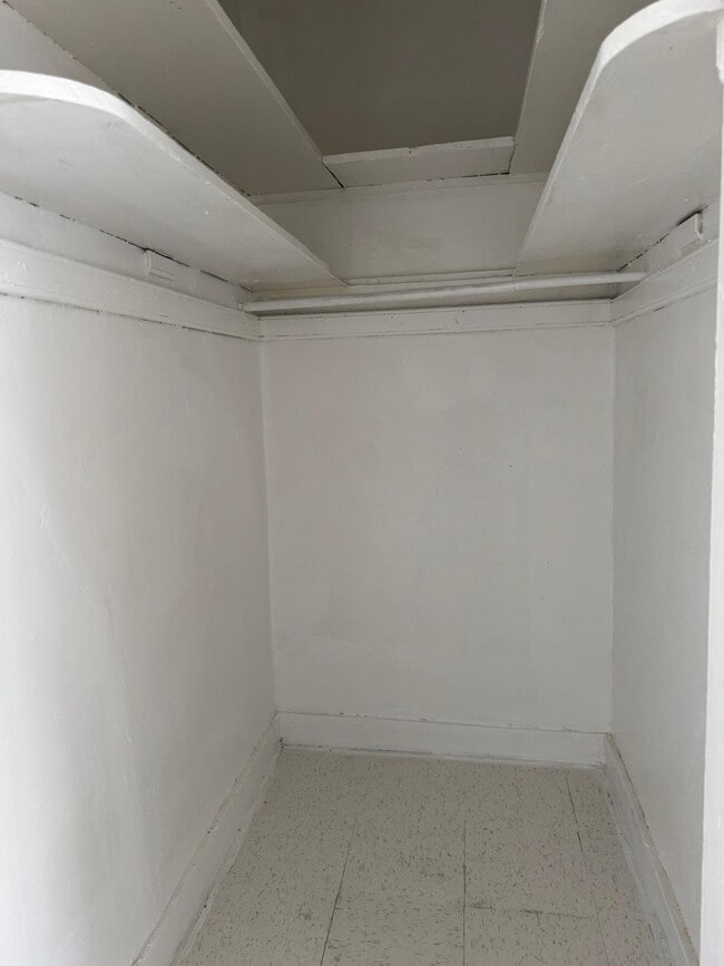 Photo - 942 Broad St Unit 3