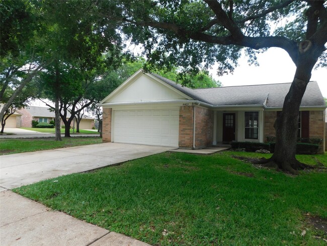 Building Photo - 4403 Alamo Ave Rental