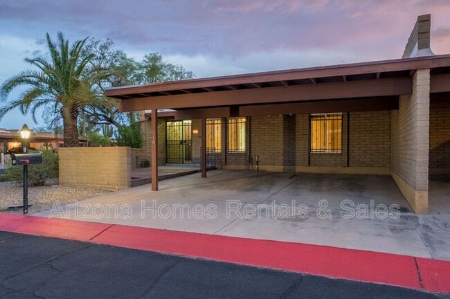 Building Photo - 510 W Cll Lago Unit Calle Lago