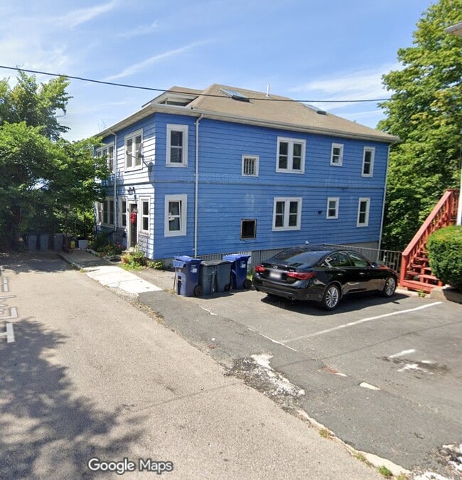 Building Photo - 16 Copenger St Unit 2