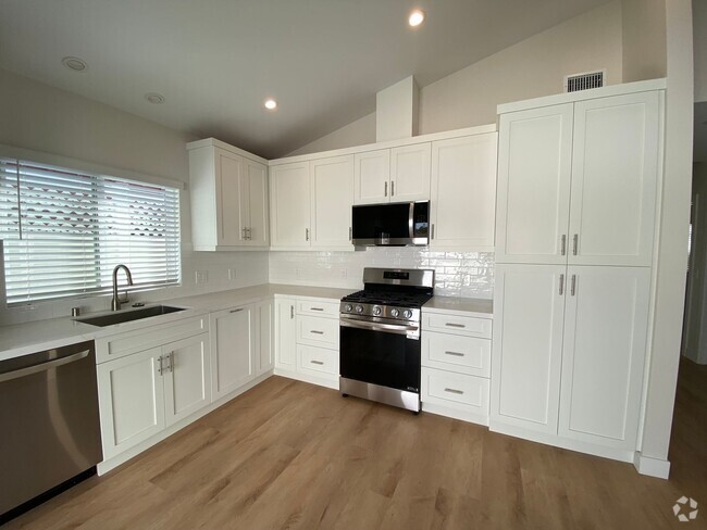 Building Photo - New Build 2Bed/ 2 Bath! Rental