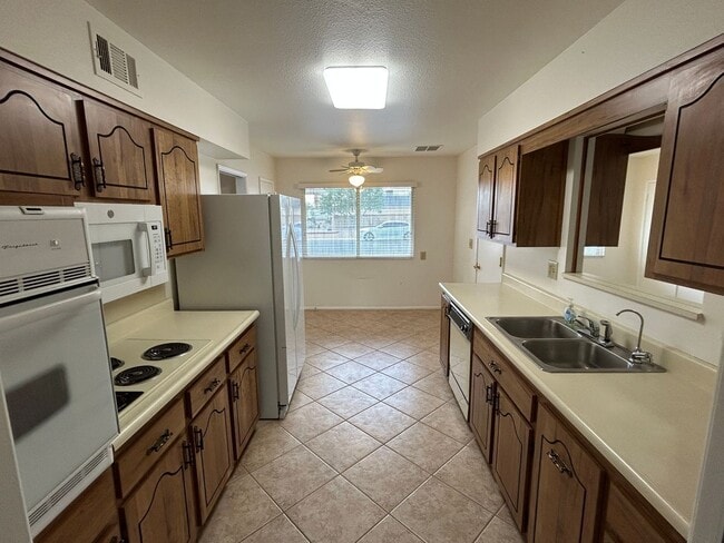 Photo - 10551 W Prairie Hills Cir