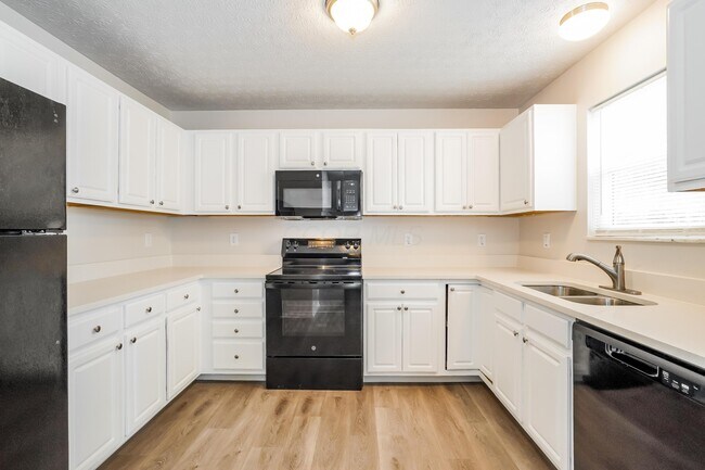 Photo - 1599 Covina Dr