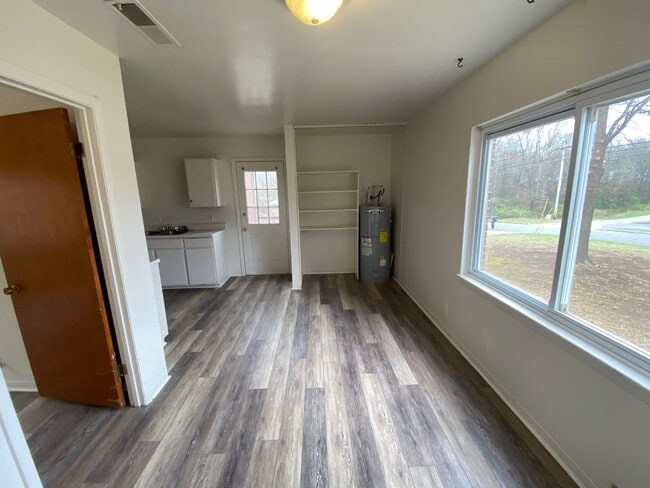 Photo - 3/1 in Shelby, NC close to Hwy 74 and uptown Shelby