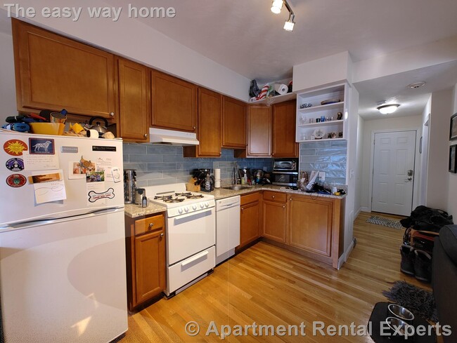 Photo - 1054 Cambridge St Unit #2R