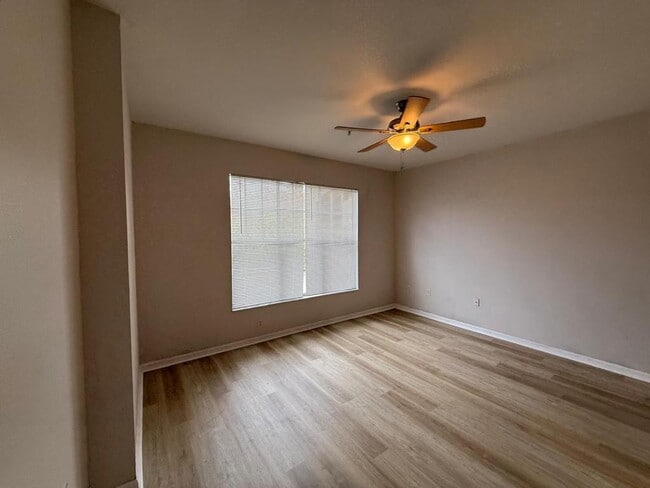 Photo - 5506 Metrowest Blvd Unit 13-211