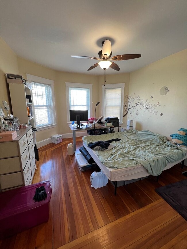 Photo - 340 Beacon St