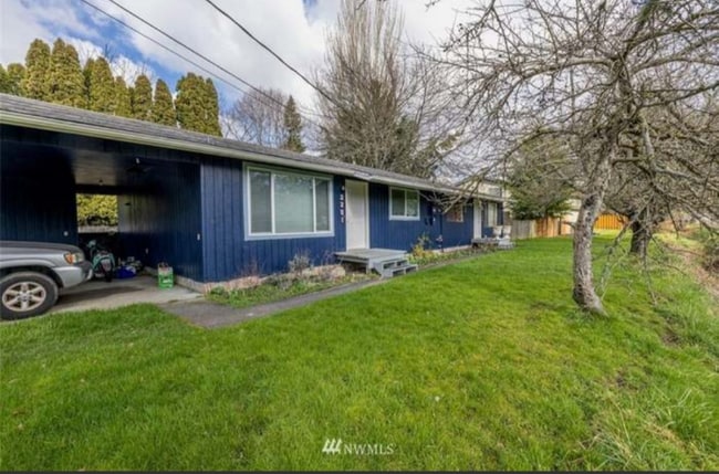 Building Photo - 2201 Happy Ct