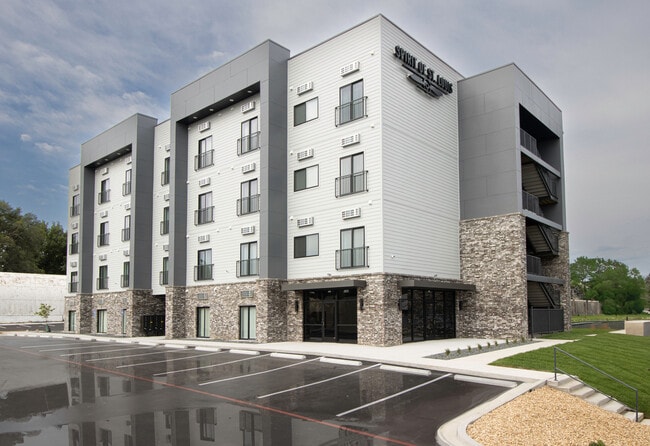 Building Photo - Spirit Of St Louis Apartments