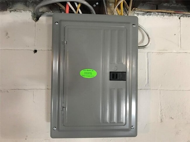 Photo - Fantastic 2bd/1ba home! Let yourself in!