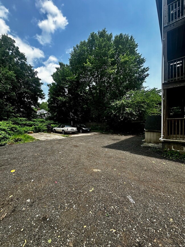 Photo - 77 Hazel St