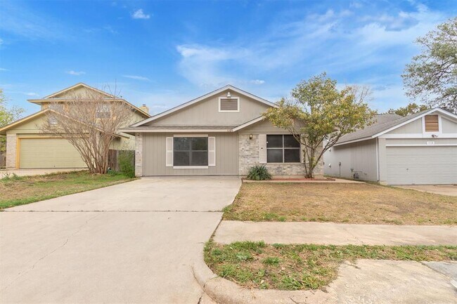 Building Photo - 720 Decker Prairie Dr