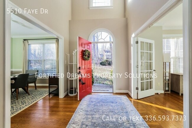 Photo - 5510 Faye Dr