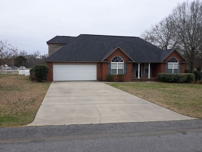 Photo - Lovely Brick Home Close to Shaw Air Force ...